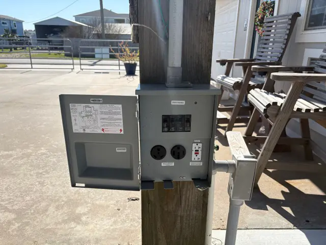 Barefoot Bungalow driveway