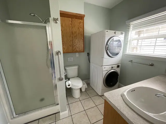 Barefoot Bungalow second bedroom